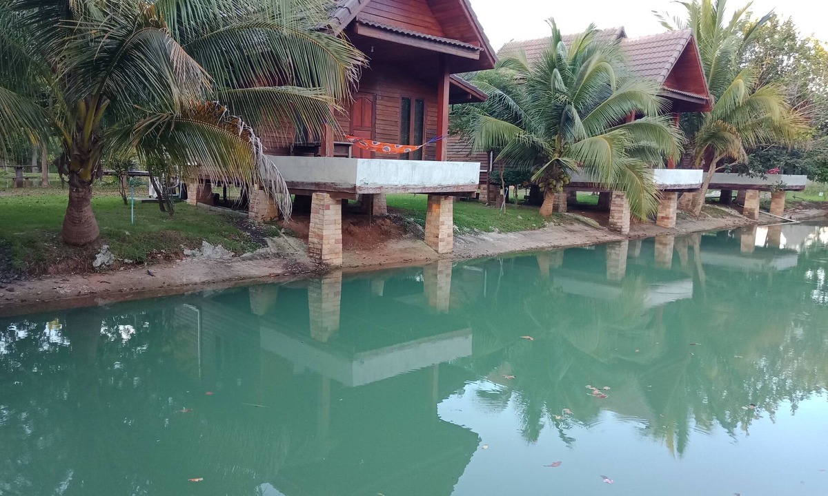 Chamni Hotel | Home Style Resort