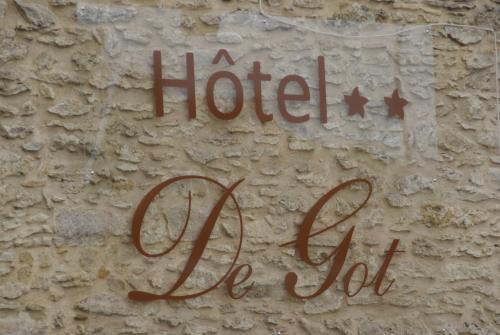 Villandraut Hotel | Hotel de Got