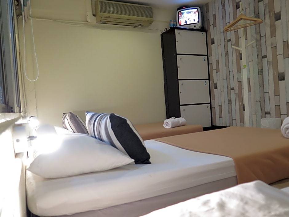 Bang Rak Hostel | I-Sleep Silom Hostel