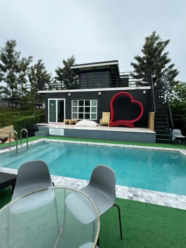 Nam Nao Villa | Inthanin Pool Villa