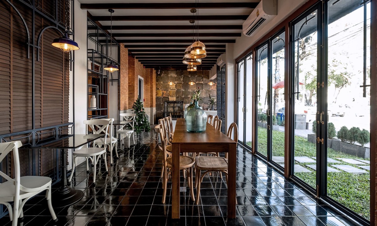 Old City Hostel | KhunLuang Hostel - Adults Only