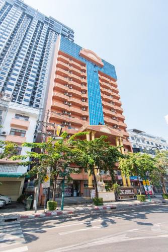 Khlong Ton Sai Hotel | King Royal 2