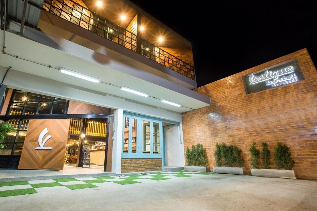 Wat Ket Hostel | Koenji Guest House & Bar Chiang Mai