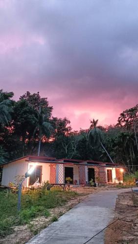 Ko Mook Cabin | Kohmook Timberland Resort from Seaview