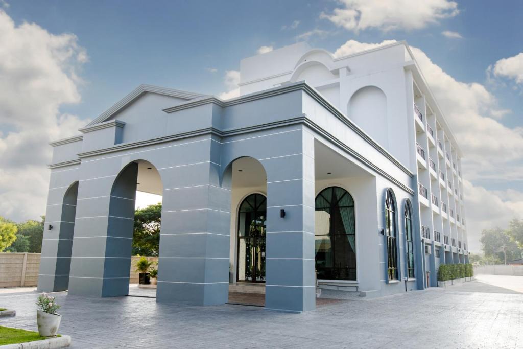 Chedi Hak Hotel | Le Lert Hotel Ratchaburi