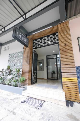 Thung Maha Mek Apartment | Lee Home Bangkok