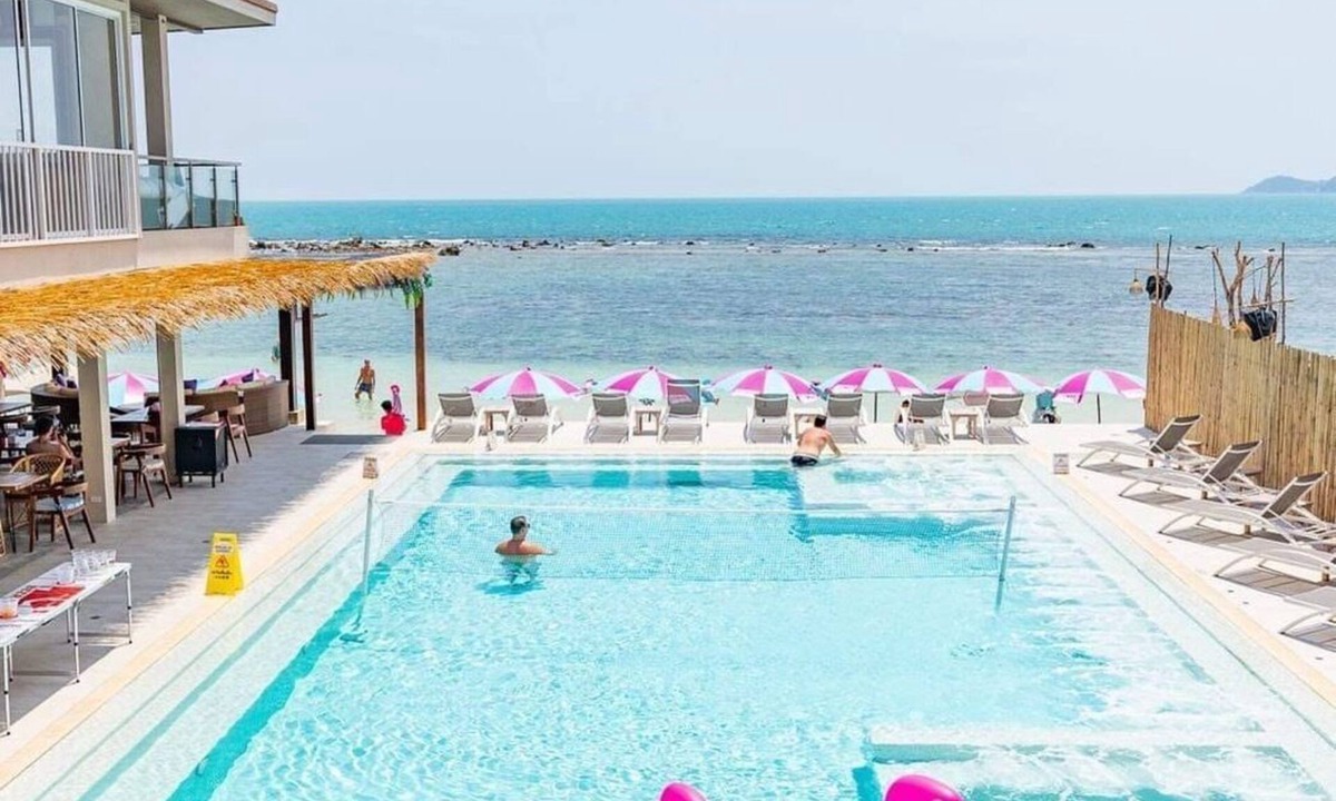 Chaweng City Center Hotel | LOVE Beach Club