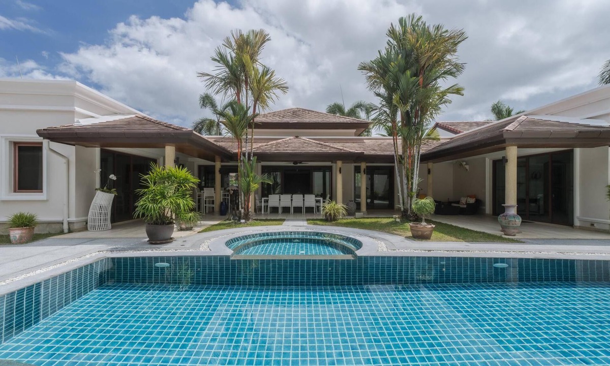 Cherngtalay Villa | Luxury 3BR Villa with Private Pool & Jacuzzi