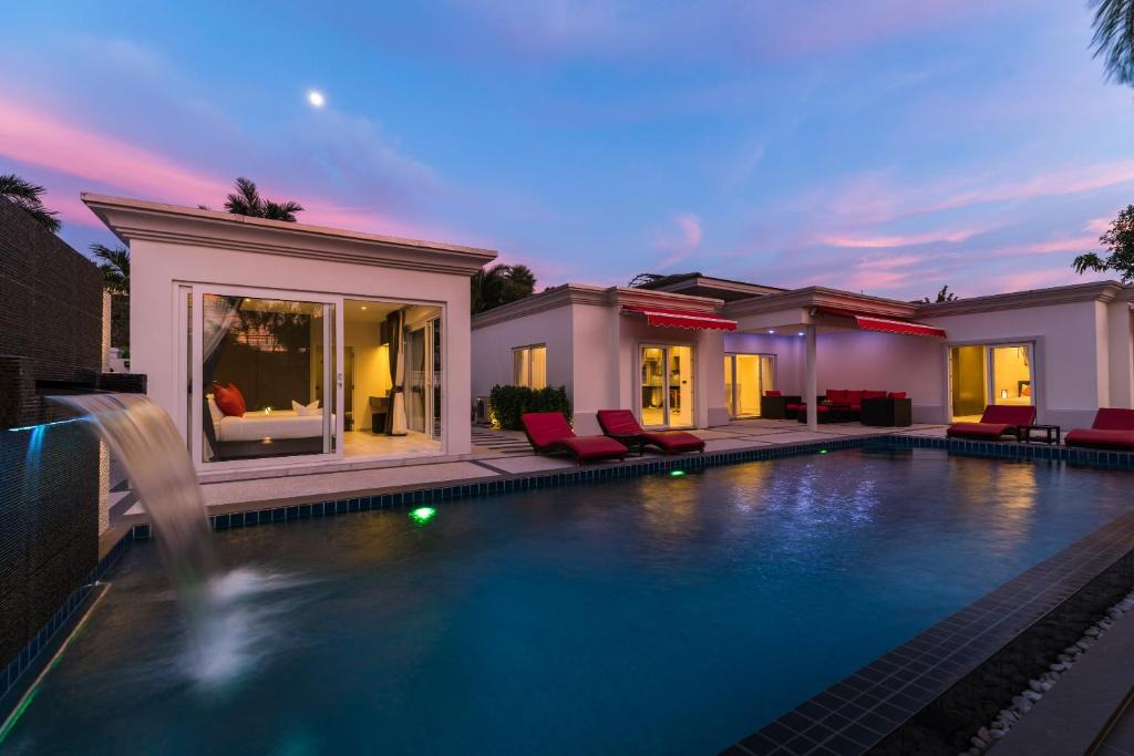 Nong Prue Villa | Luxury Pool Villa 54 4BR 8-10 persons