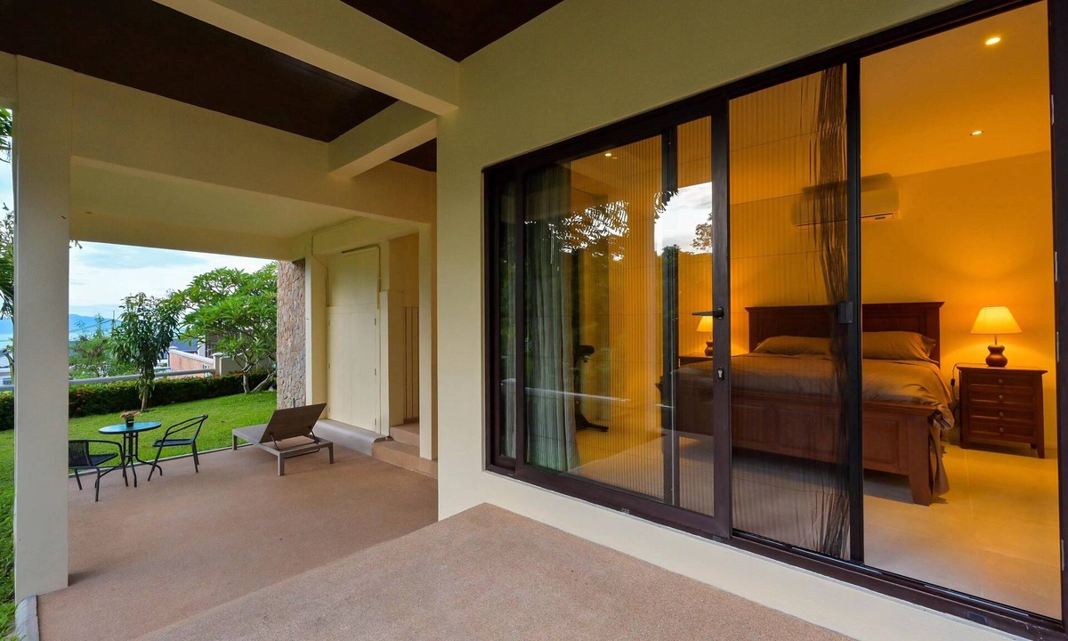 Bophut Hills Villa | Luxury sea view Thai-style pool villa