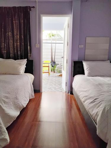 Lat Krabang House | Mango Tree Guestroom