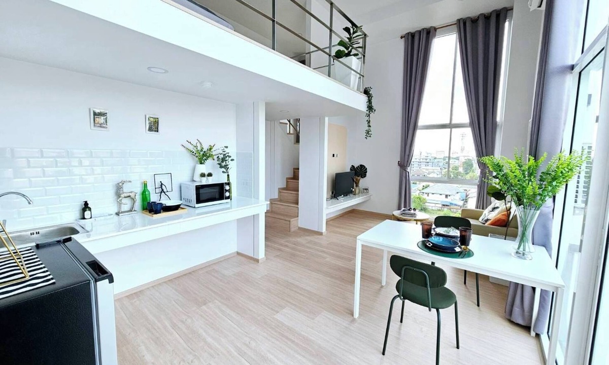 Lat Yao Apartment | Midtown Duplex 272 : free WIFI, 150 meters to BTS , 100 meters to shopping mall