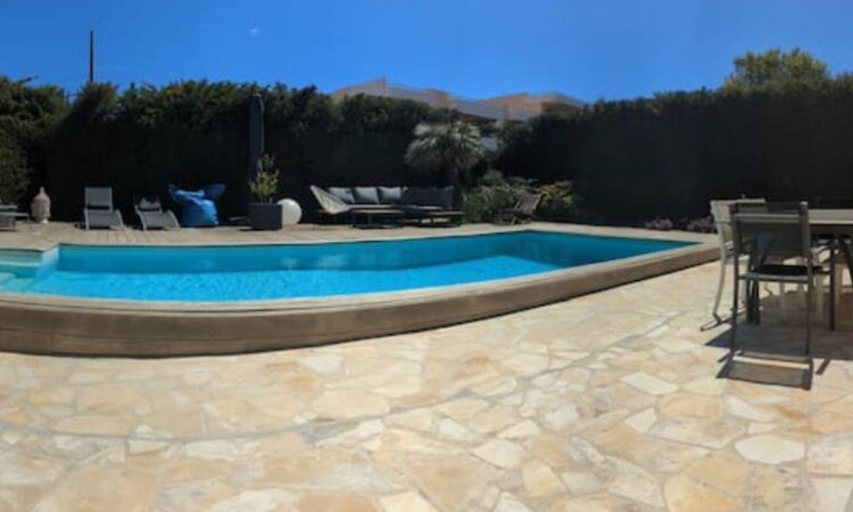 Plaine de la Brague Villa | Nice villa with private pool, 5 min walk to the beach - Antibes