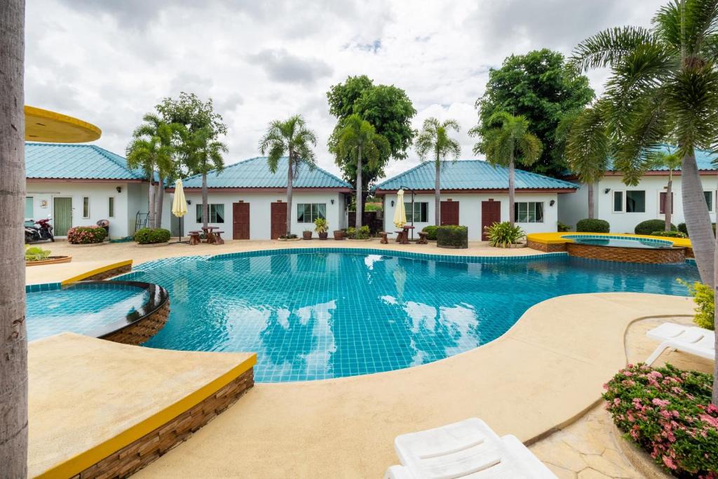 Nong Prue Hotel | OYO 1131 Rendezvous Resort & Restaurant