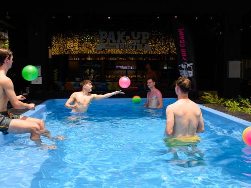 Downtown Krabi Hostel | Pak-Up Hostel