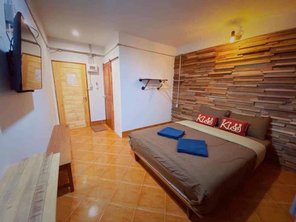 Pak Nam House | Pakarang Resort
