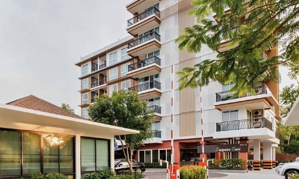 Ban Saiyuan Apartment | Peaceful Condo in Rawai, poolside apartment