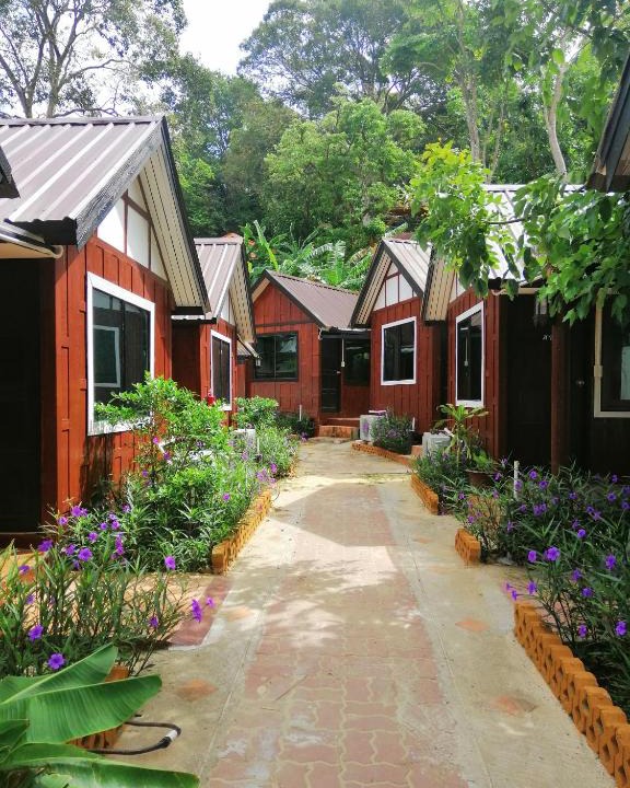 Ko Phi Phi Resort | Phi Phi Long Beach Bungalow ( Had Yao)