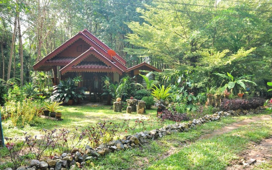 Chumphon Resort | Private room ∙ 2 guests