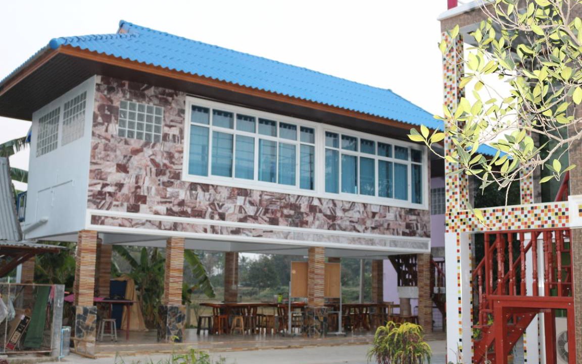 Phrom Buri Resort | Private room ∙ 5 guests