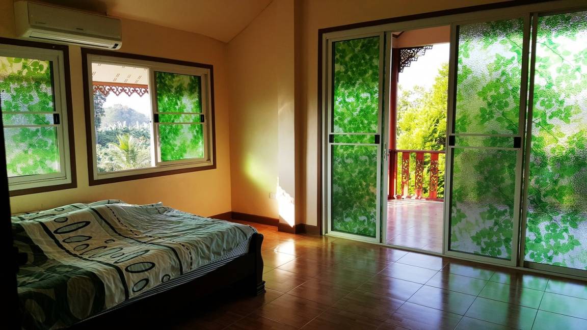 Ratchaburi Resort | Private room ∙ 5 guests
