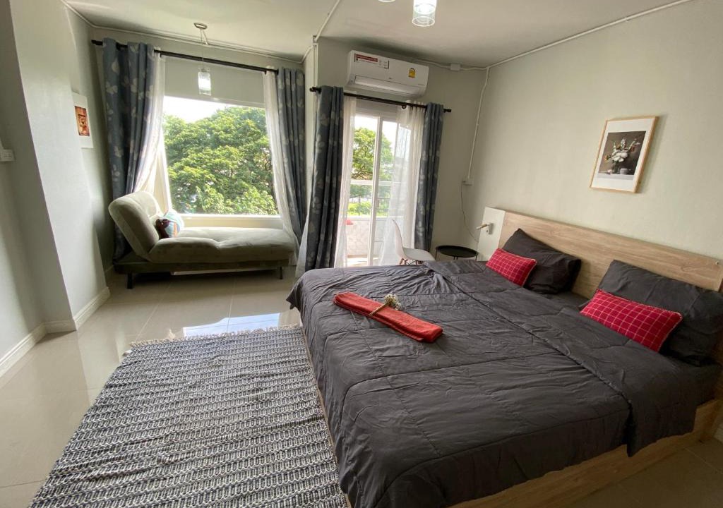 Wat Ket Apartment | Private room hosted by Boyce 415