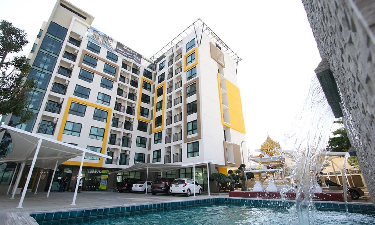 Mueang Samut Prakan District Hotel | PT Residence