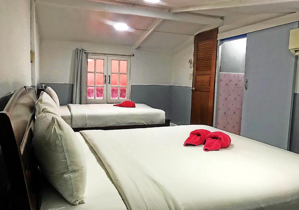 Rayong House | Red Samed Party House