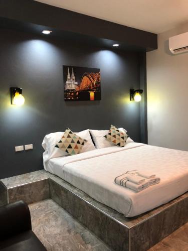 Banphot Phisai House | Relax Resort