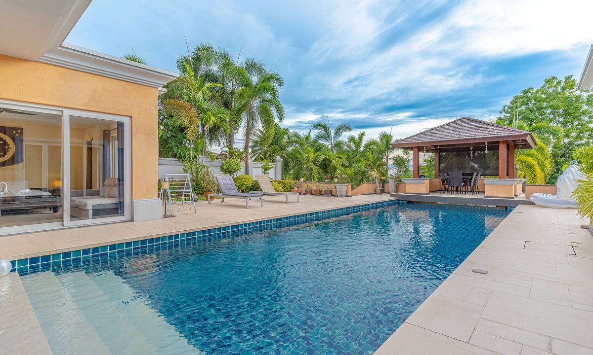 Nong Prue Villa | Sanook Pool Villa,Luxury-5km-Wlkg St/Beach-5min-7-11
