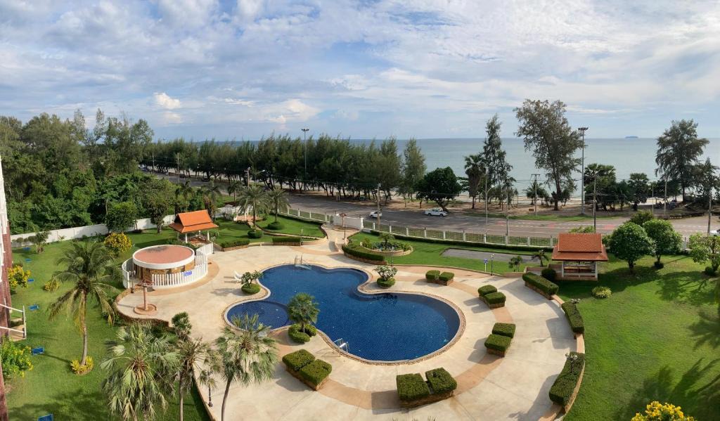 Kram Apartment | Seaview Condo A61