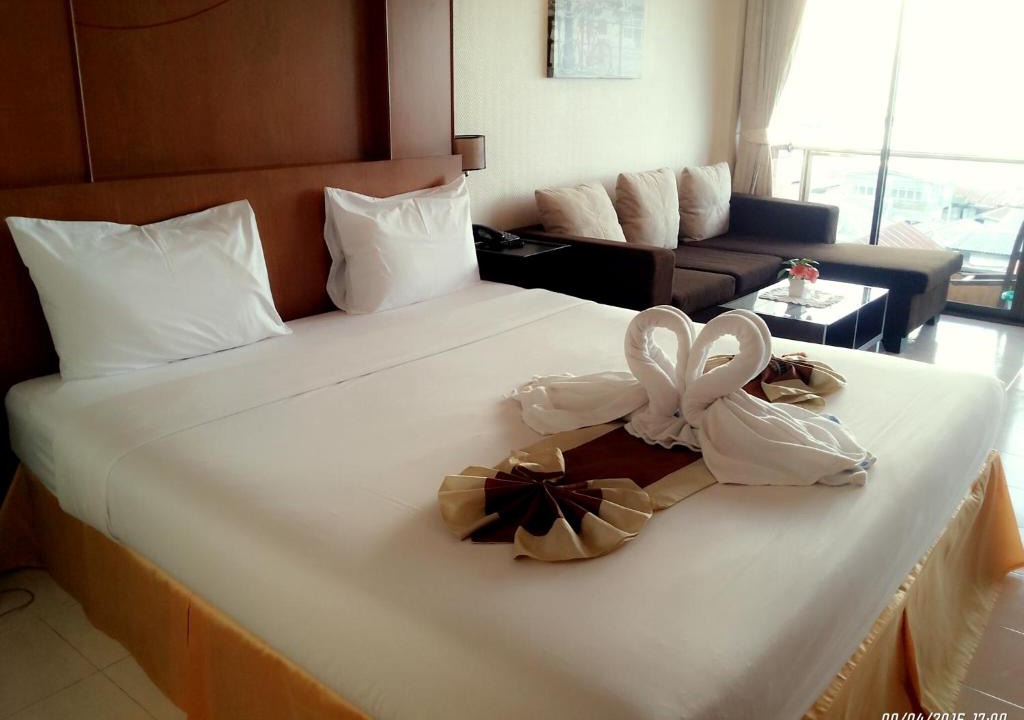 Tha Thaewawong Hotel | Seaview Sriracha Hotel