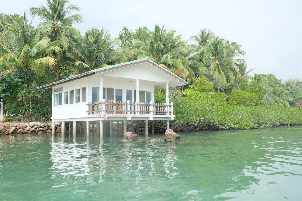 Salak Kok Apartment | Seaview Villa Koh Chang