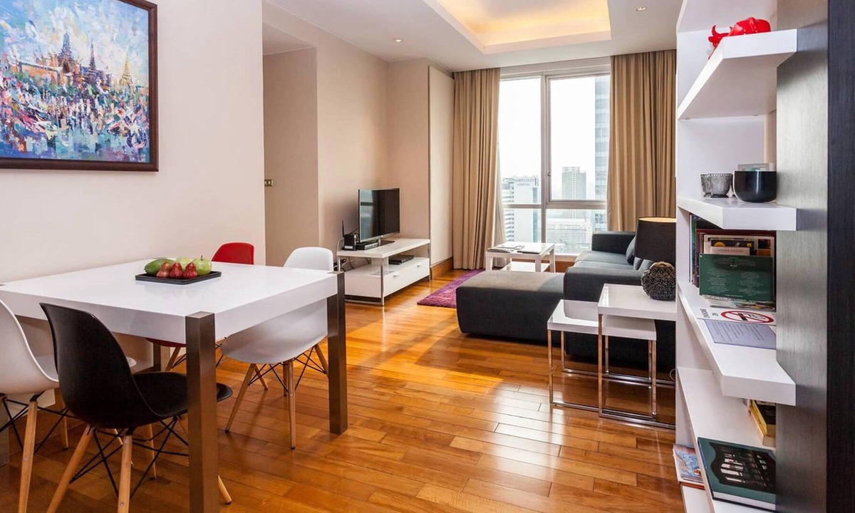 Yan Nawa Apartment | Serviced 2 Bed Sky Villa with View, Pool and BTS