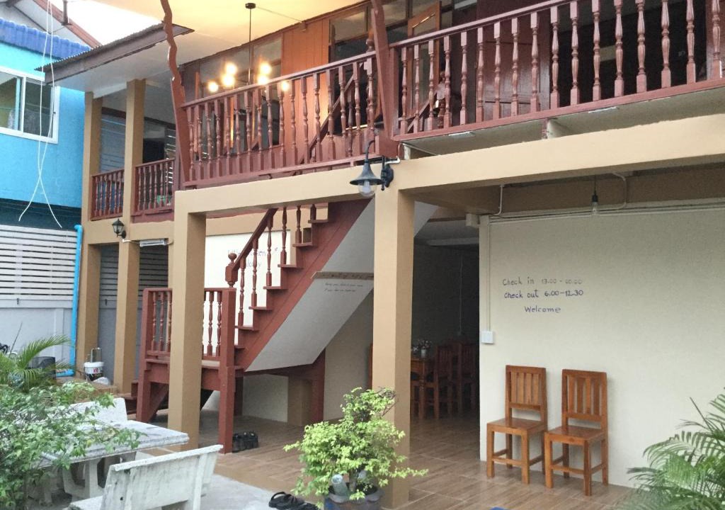 Lumphli Bed & Breakfast | Siriwal Guesthouse