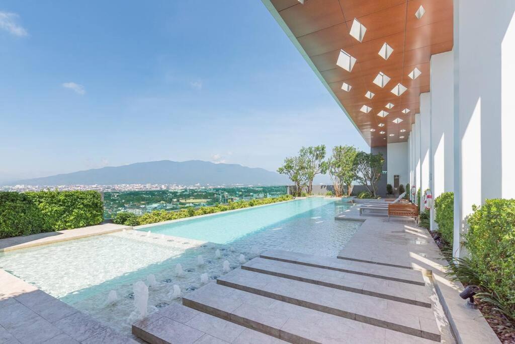 Chiang Mai Apartment | Sky Pool Next to Central mall Free pickup