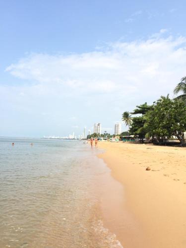 Beach Condotel | Na Chom Thian