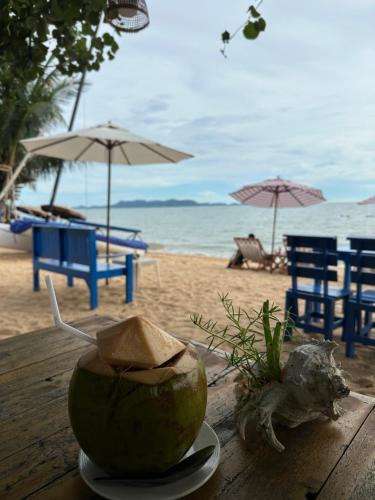 Na Chom Thian Villa | Surf Beach House Pool Villa