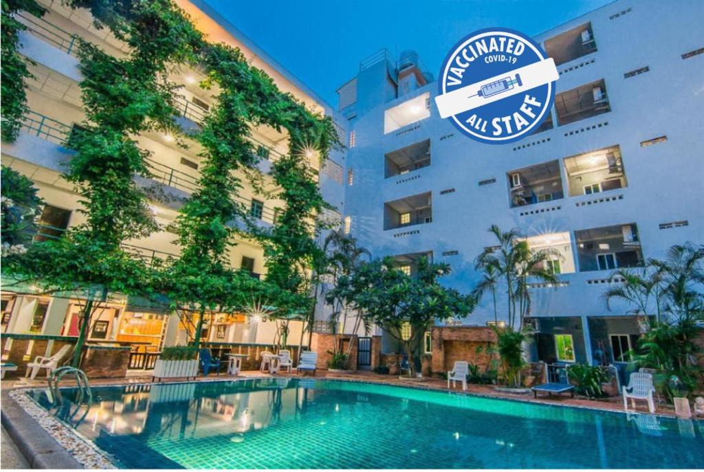 Central Pattaya Hotel | Sutus Court 3