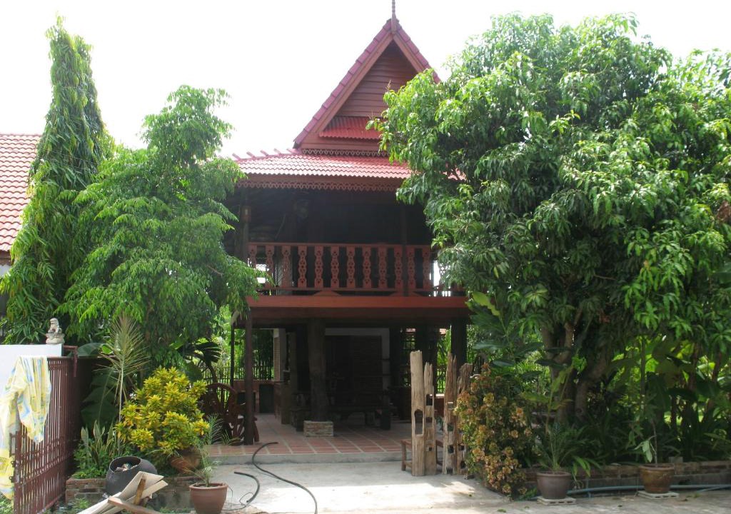 Hang Dong House | Teak house Chiang Mai
