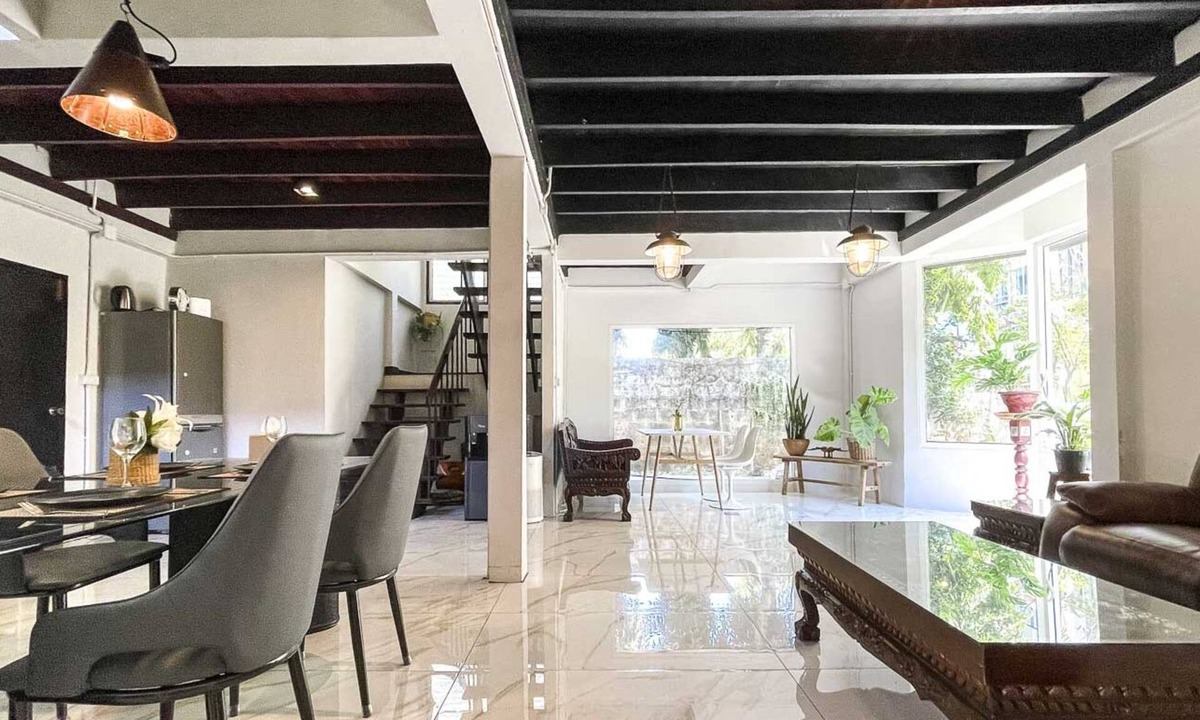 Su Thep House | Bohemian Artist Home near University & Nimman