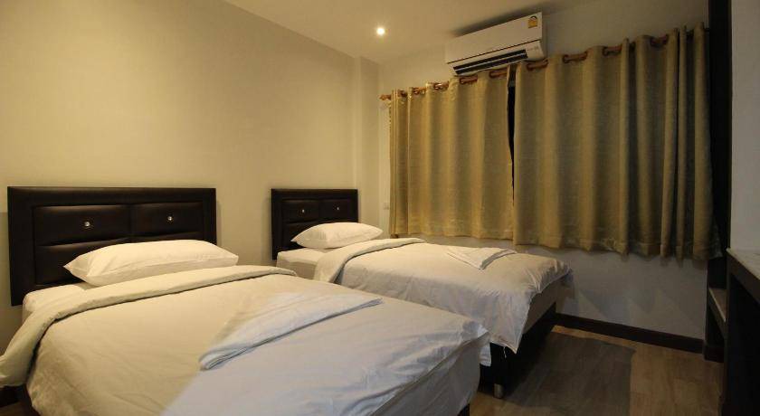 Phra Borom Maha Ratchawang Hostel | 19 m² Hostel ∙ 2 guests