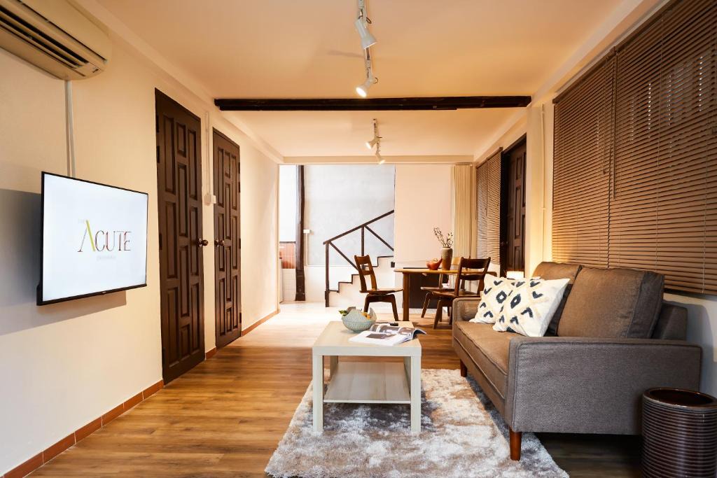 Wat Ket House | The Acute Chiangmai @Uncle Man's House