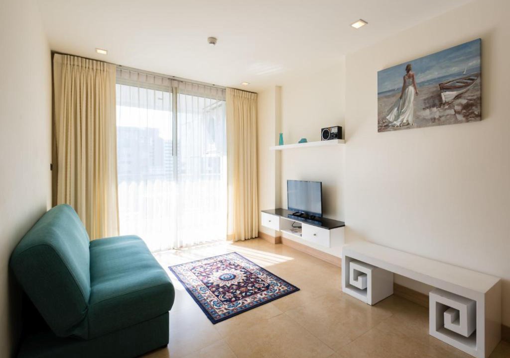Pratumnak Hill Apartment | The Cliff Condominium by GrandisVillas