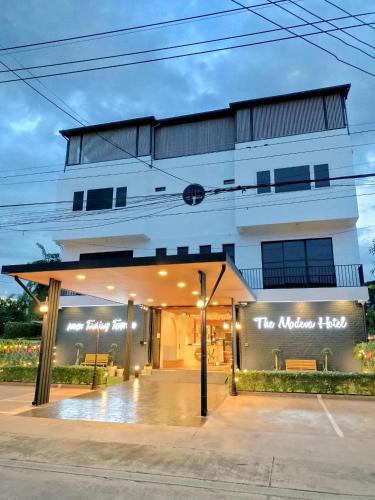 Ban Tai Hotel | The Modeva Hotel