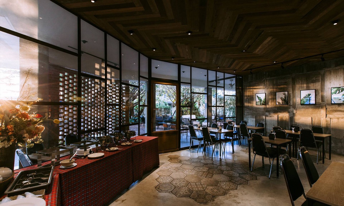 Nai Mueang Hotel | The Rich Hotel Korat