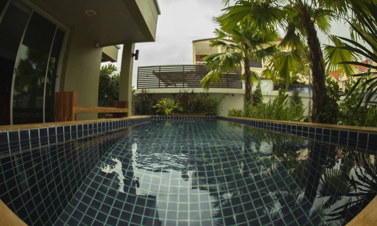 Racha Thewa House | The Suvarnabhumi Apartment