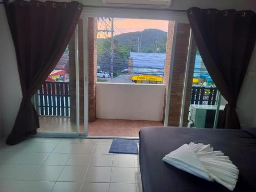 Rawai Apartment | the three pyramids