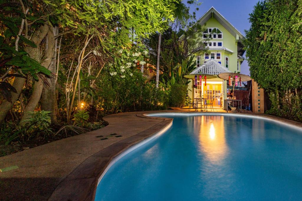Old City Resort | The Twenty Lodge