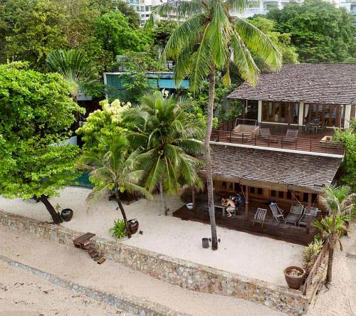 North Pattaya House | Tiki Beach House